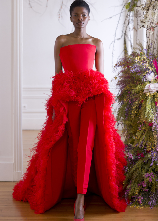 مجموعة Ashi Studio للهوت كوتور لربيع وصيف 2022‏