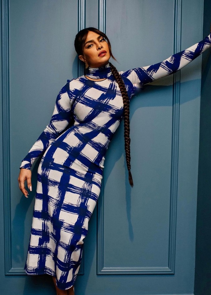 أبرز إطلالات بريانكا شوبرا الكاجوال بعد أن رزقت بمولودها الأول