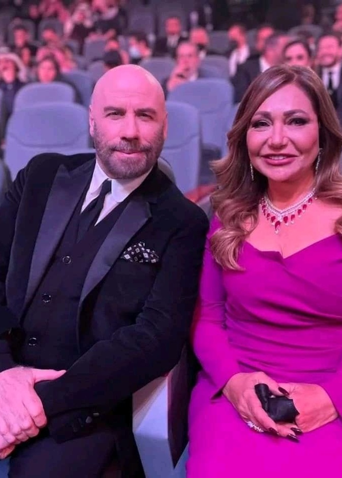 جون ترافولتا وليلى علوي