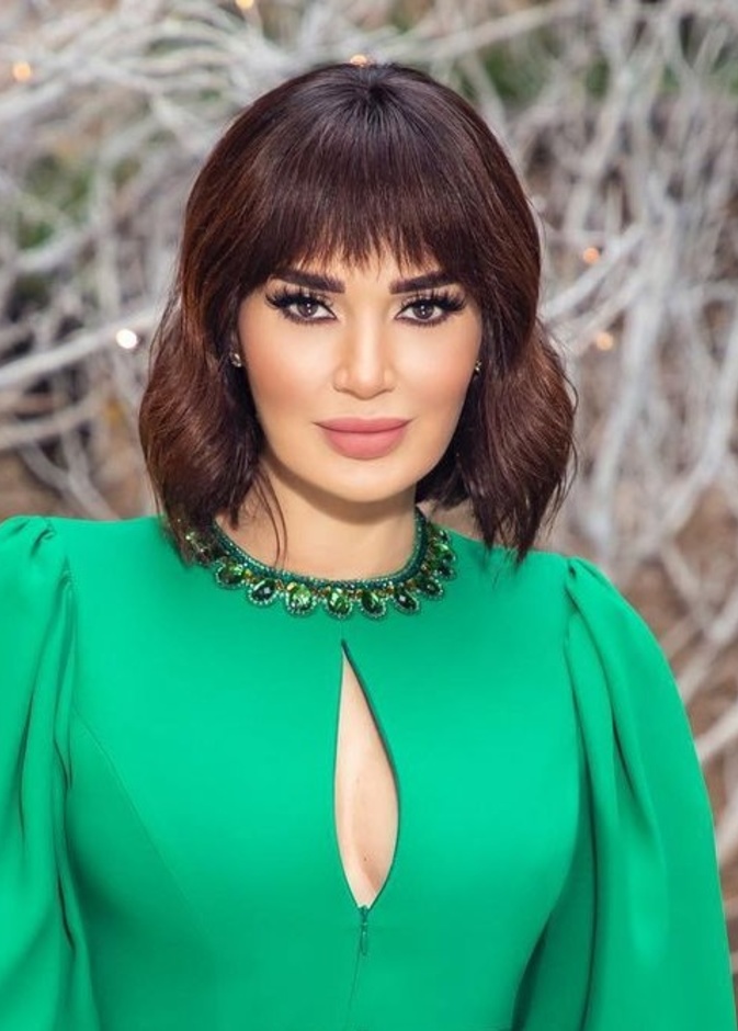أجمل قصات شعر مع الغرة من وحي النجمات لإطلالات شتاء 2022
