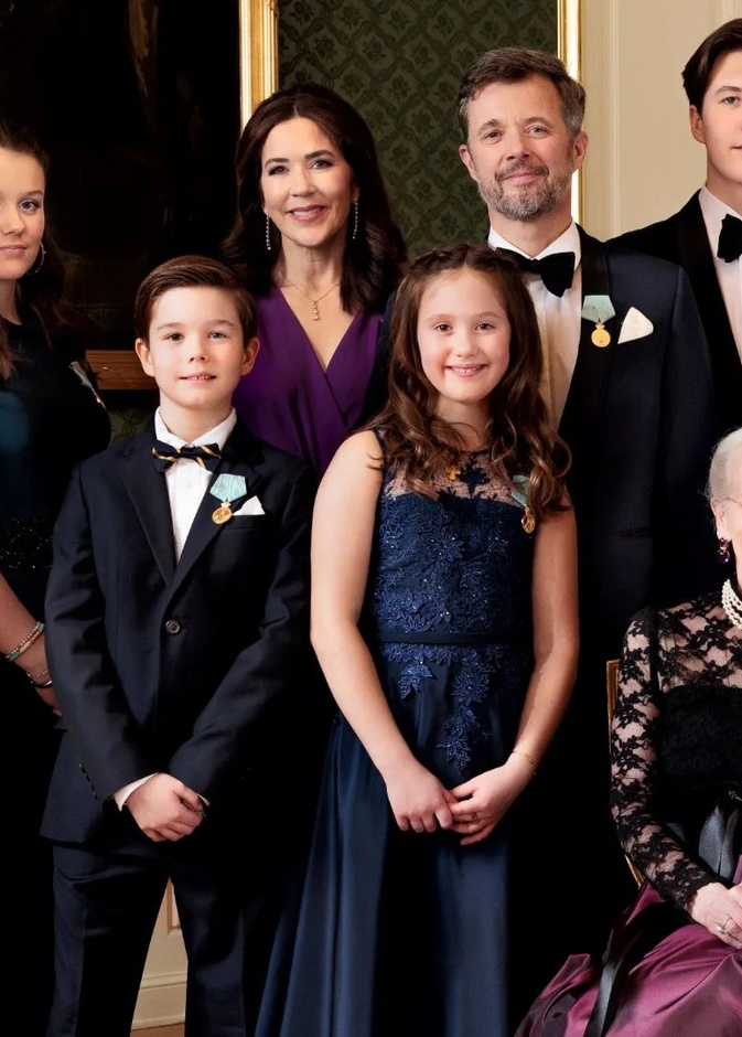 صورة رسمية جديدة بمناسبة احتفالات اليوبيل الذهبي لملكة الدنمارك