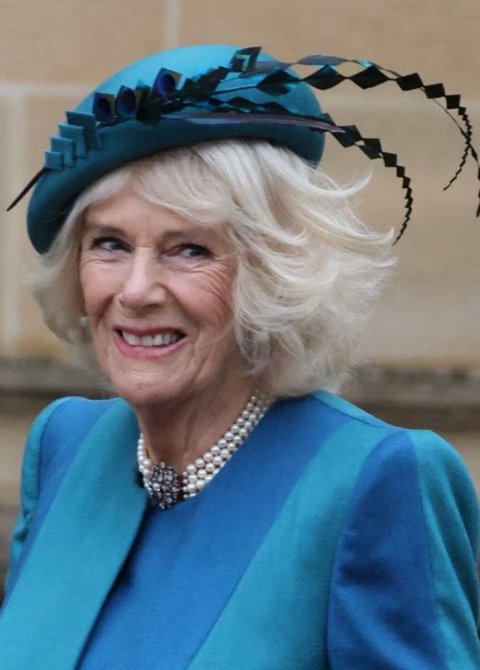 ما دلالة وتأثير حصول دوقة كورنوال على وسام فرسان الرباط؟