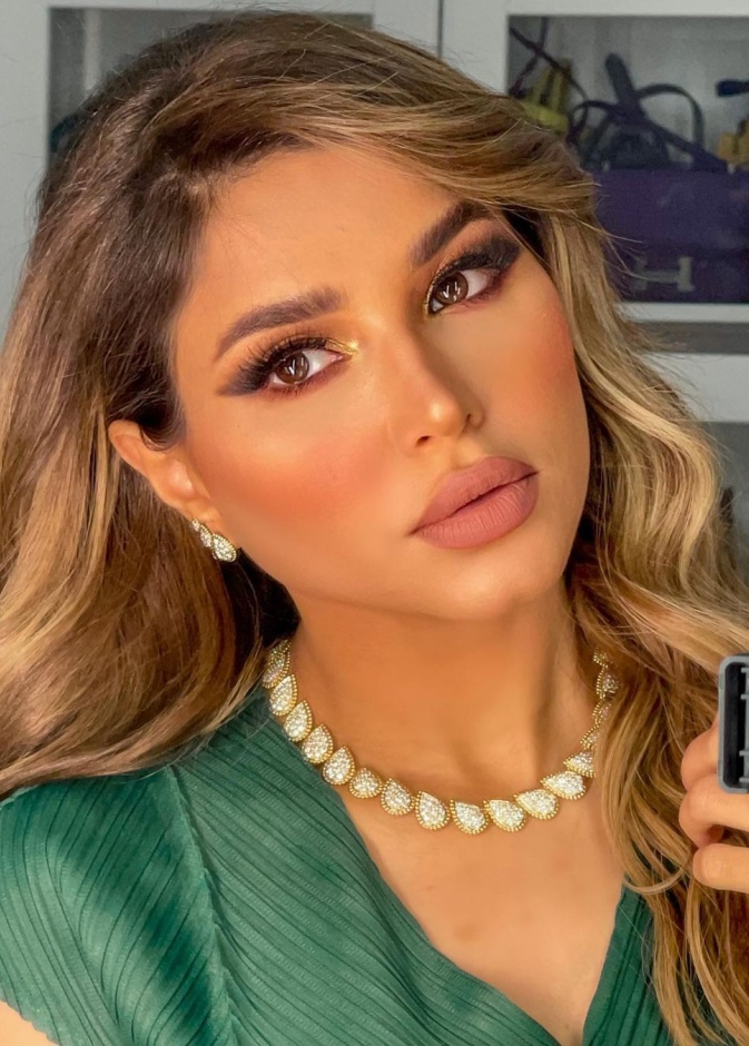 نهى نبيل