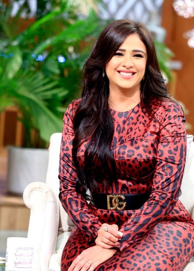 ياسمين عبد العزيز