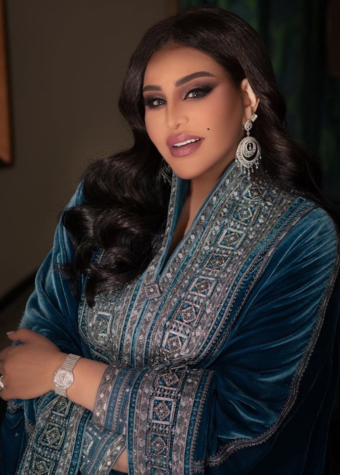 أحلام تخطف الأنظار بإطلالة نجدية ملكية هدية مميّزة من الأميرة حصة بن سلمان