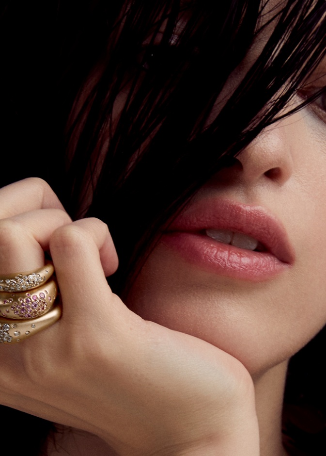 أروع خواتم بومبي المرصعة بالأحجار الكريمة الملونة