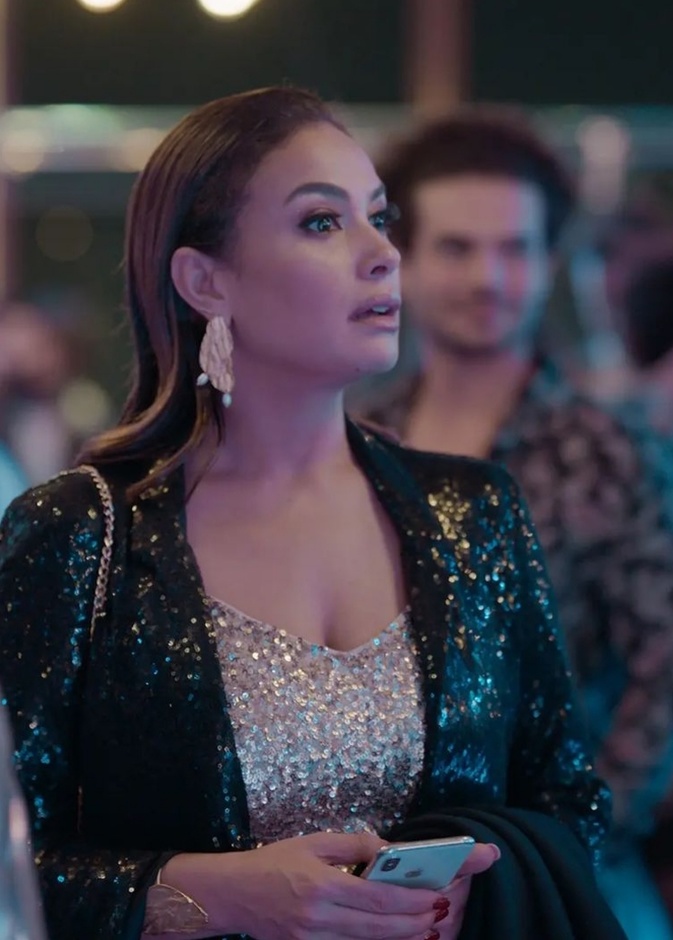 أقراط ذهب مزينة بالحجر الكريم الأبيض من مجوهرات ليلى وهبي LAILA WAHBA