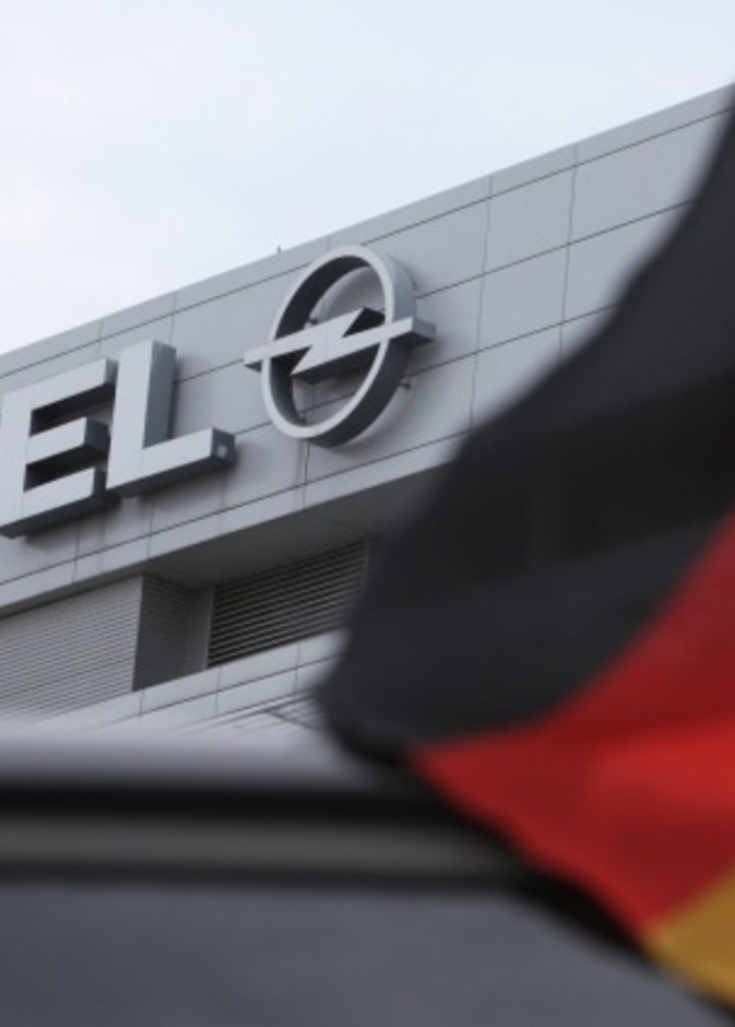 أوبل تستدعي أكثر من نصف مليون سيارة بسبب خلل