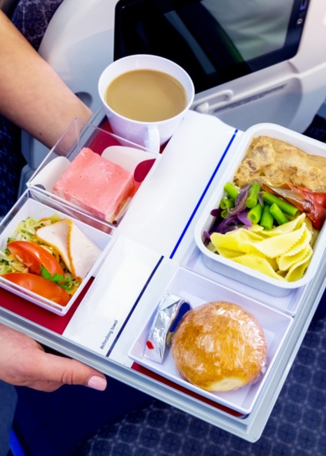 اطعمة لا ينصح بتناولها عند السفر بالجو منها البقوليات