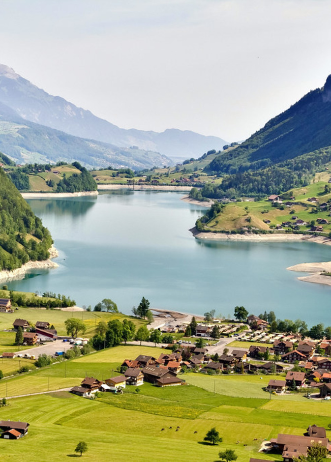 انترلاكن وجهة مثالية للمرأة بمفردها بواسطة Artur Staszewski