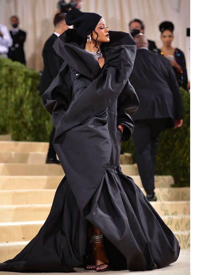 بدأت العلامة التي انشأتها ريهانا في افتتاح متاجر في مدن رئيسية مثل هيوستن ولوس أنجلوس