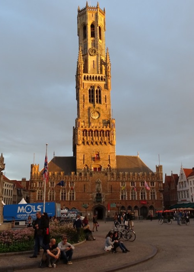 السياحة في بروج مدينة مفعمة بسحر رومانسي لعيد الحب 2022