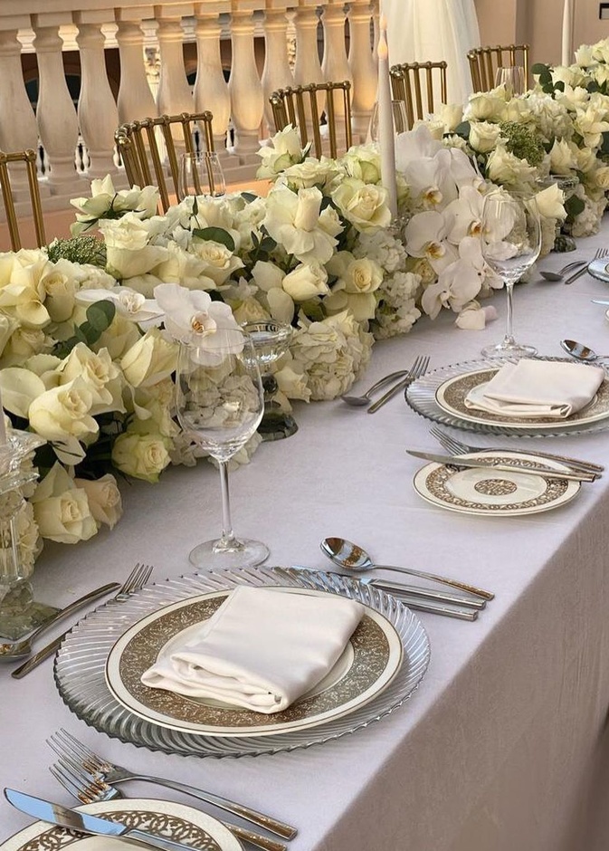 تفاصيل سنتربيس طاولات الزفاف في حفل زفاف منى قطان