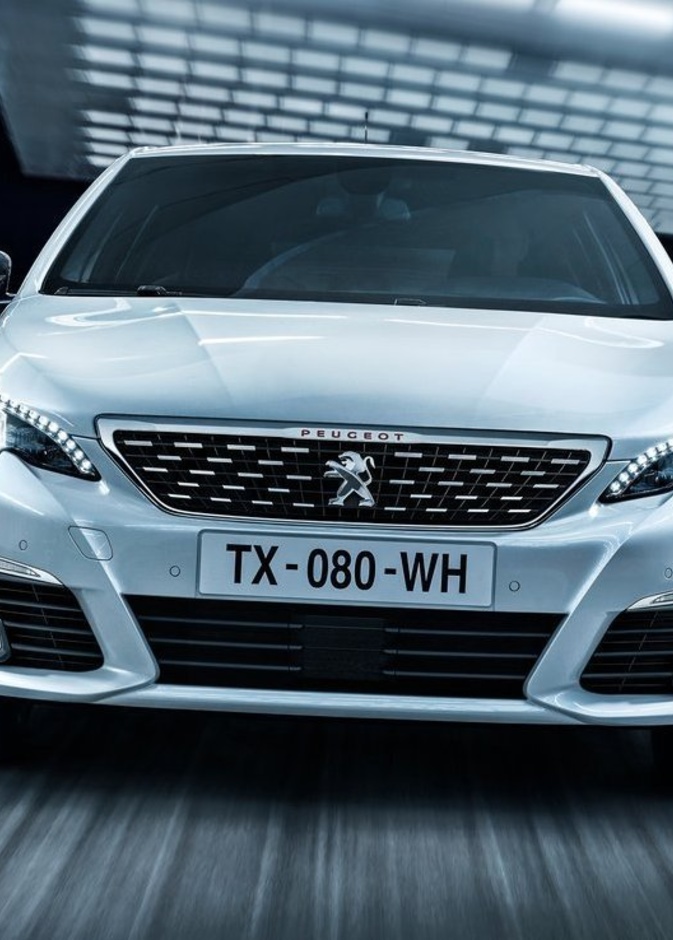 سيارة بيجو 308 من إنتاج مجموعة ستيلانتيس