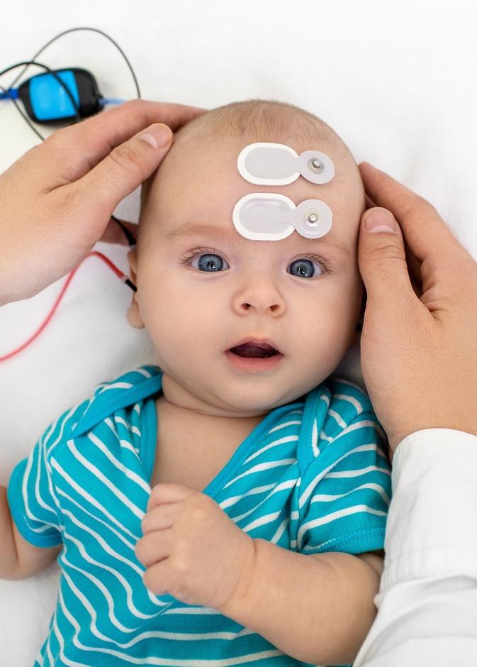 لماذا يجب عمل اختبار فحص سمع لحديثي الولادة