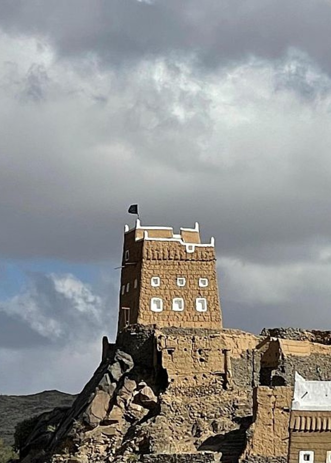 وقصور خالدة تحكي قصص أصيلة في قرية آل المؤنس بظهران الجنوب