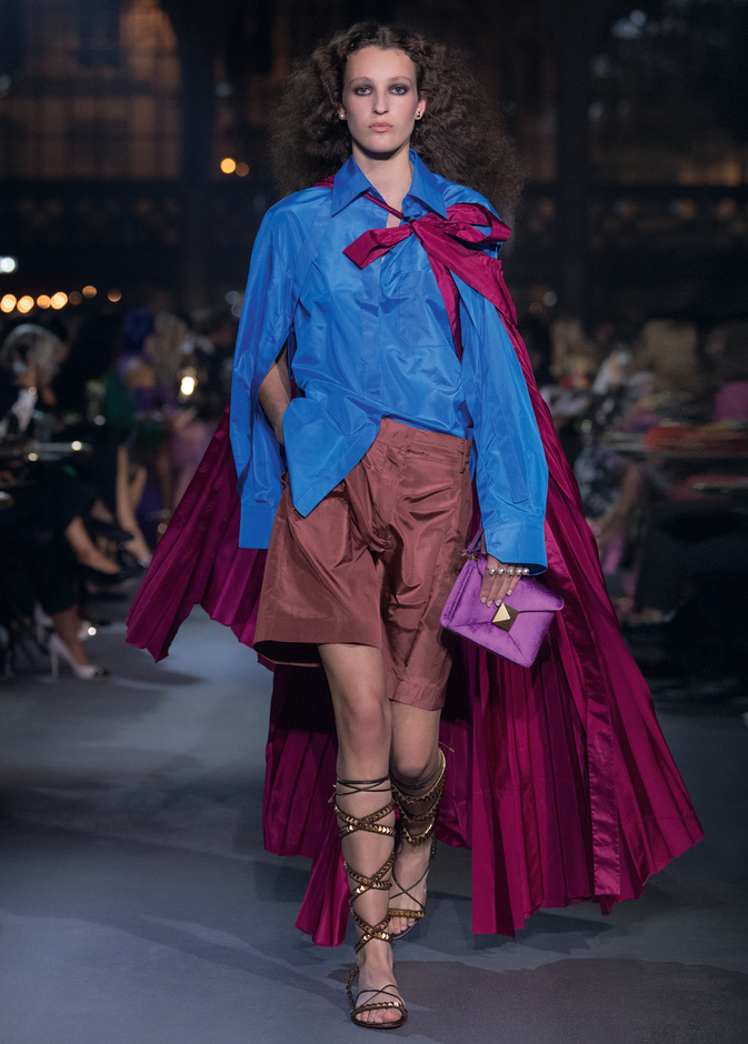 مجموعة فالنتينو Rendez-Vous تعيد إحياء إطلالات أيقونية لا تنسى