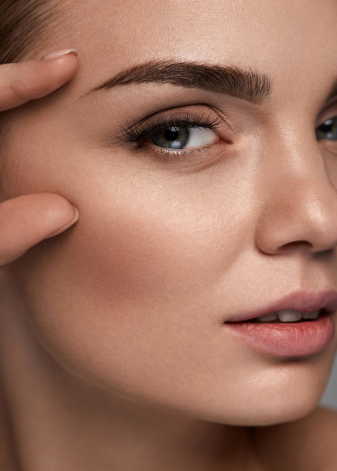 تفاصيل رسم الحواجب بالمايكروبيلدنج