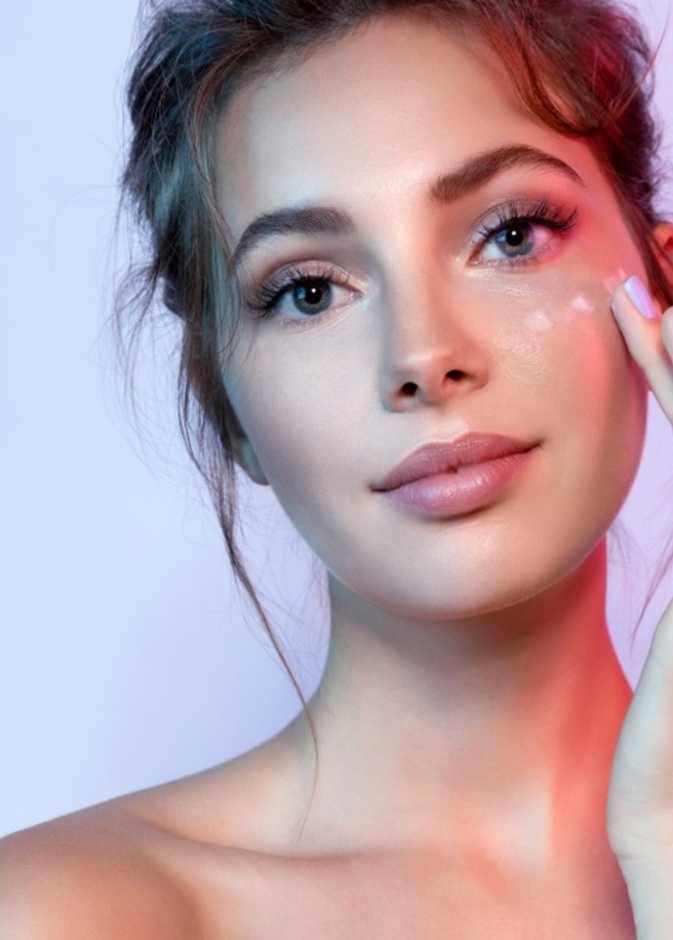 كيفية ترطيب البشرة الجافة بالتمر والشوفان واهم الماسكات