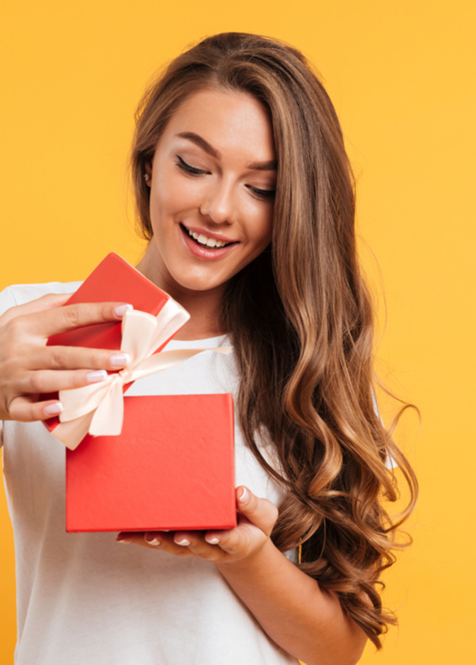 مستحضرات تجميل لهدايا عيد الحب