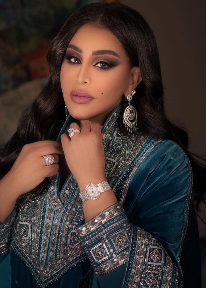 مكياج سموكي من وحي الفنانة احلام