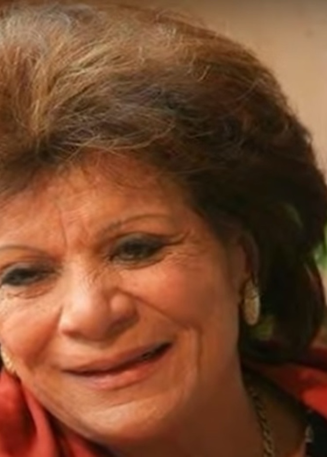 عايدة عبد العزيز 