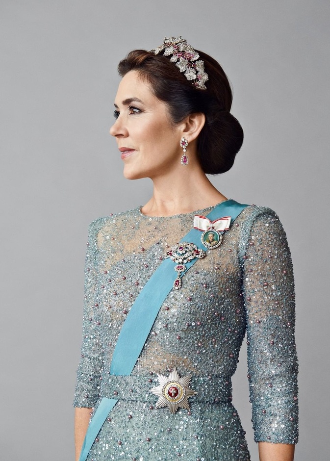 أفخم مجوهرات الأميرة ماري بمناسبة عيدها الـ 50