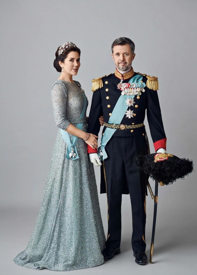 صور رسمية جديدة للأميرة ماري والأمير فريدريك