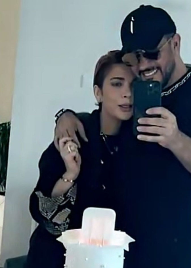 فيديو أصالة نصري تحتفل مع زوجها فائق حسن بمناسبة سعيدة ويتبادلان التهاني