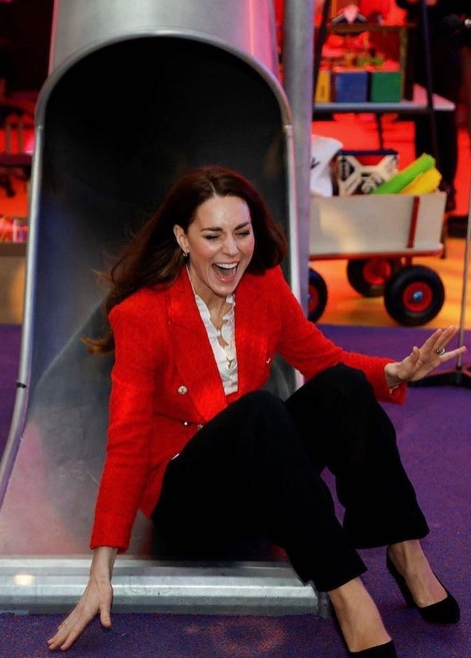 كيت دوقة كمبريدج تظهر جانبها المرح أثناء زيارتها للدنمارك