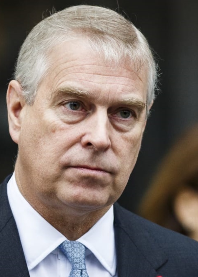 صديق وزميل دراسة سابقة للأمير أندرو يصفه بأنه أصبح محطم