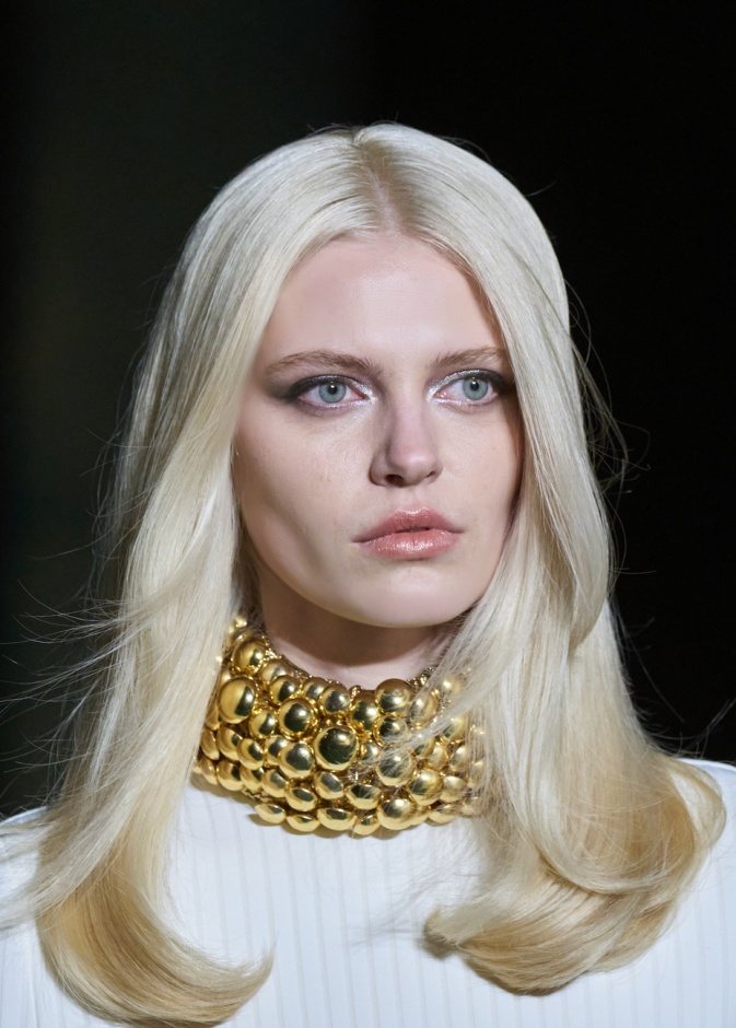 ألوان صبغات شعر جريئة سيطرت على عروض الموضة في لندن