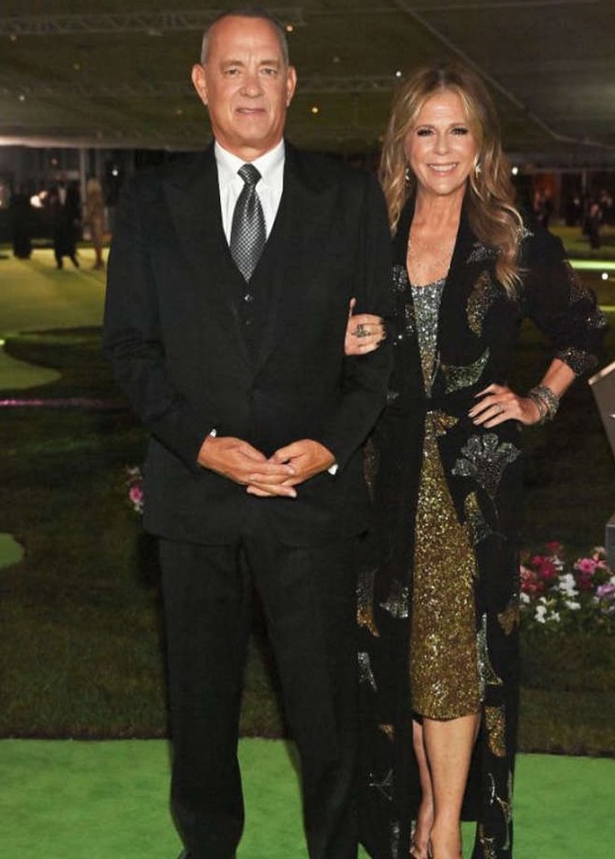 أبرزهم توم هانكس وريتا ويلسون.. زيجات استمرت أكثر من 10 سنوات