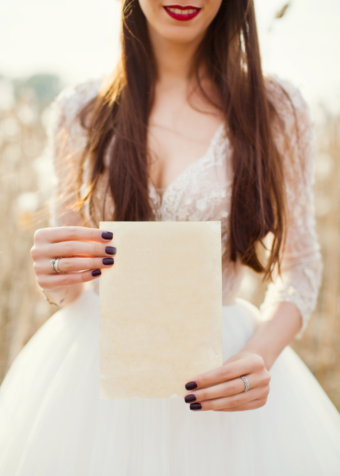 عروس تصبح حديث مواقع التواصل بعد نشرها قواعدها الخاصة بحفل زفافها