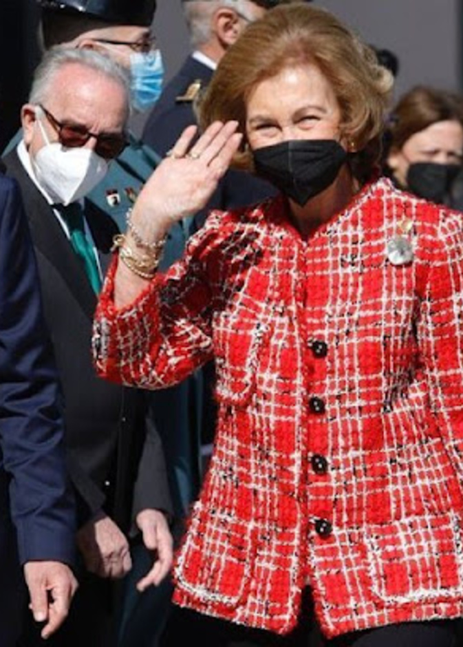 الملكة صوفيا تقوم بزيارة بنك الطعام في مالقة