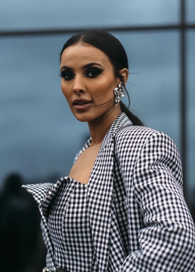 أجمل إطلالات الستريت ستايل الجمالية مباشرة من عروض الموضة في لندن