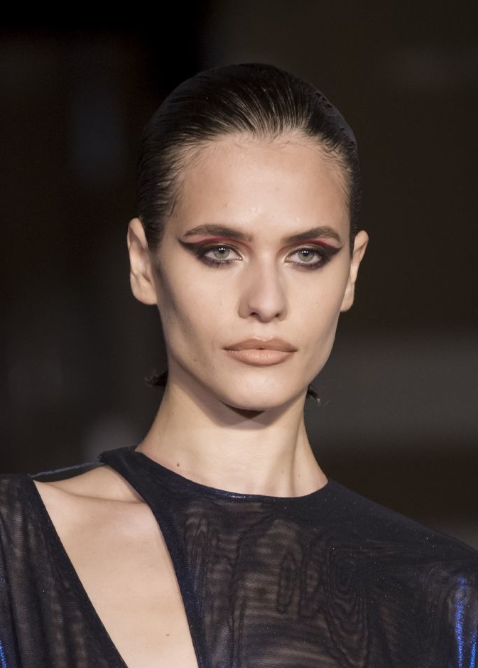 رسمات مكياج جريئة وملفتة من عروض الموضة لخريف 2022 في نيويورك