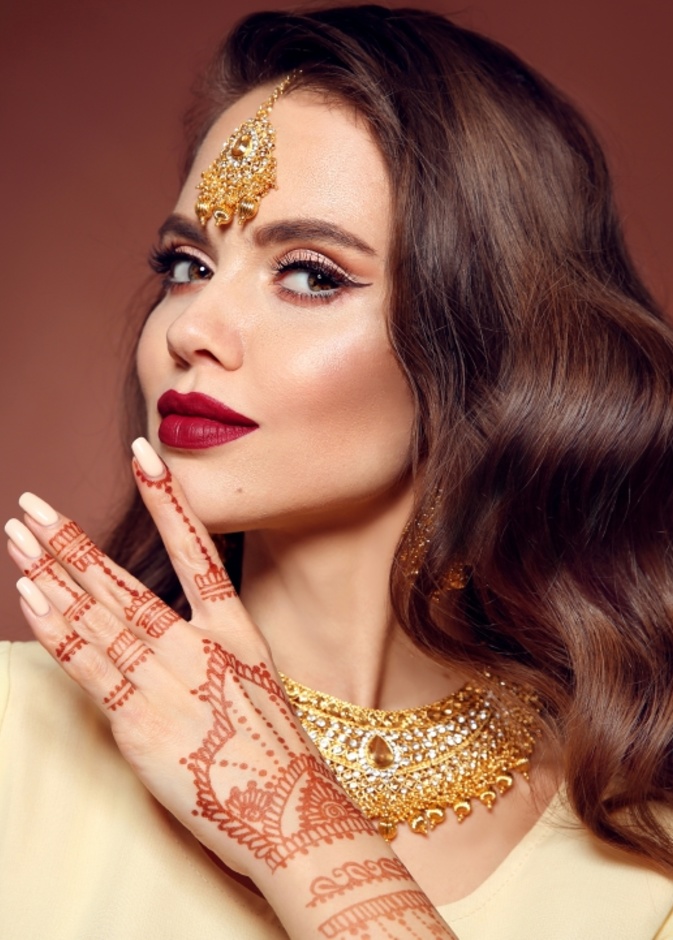  طرق طبيعية لازالة الحناء عن البشرة