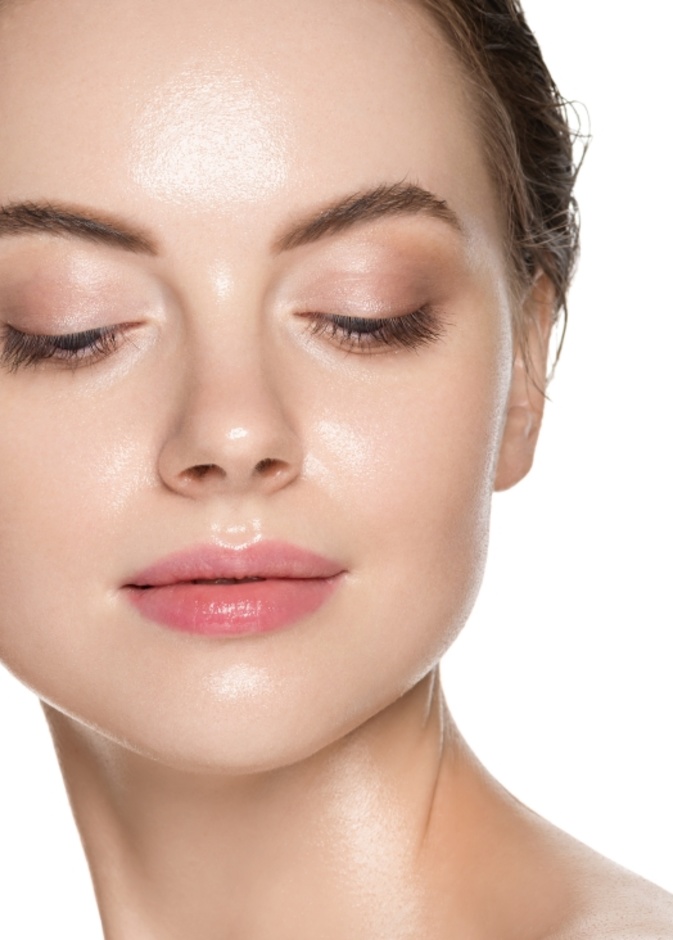 عملية تجميل الوجه تمنحك مظهر أكثر شبابي وتخلصك من ترهلات البشرة