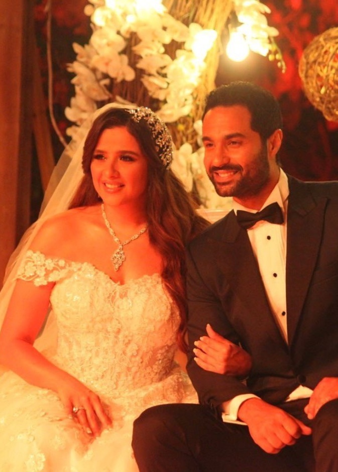 ونحب تاني ليه