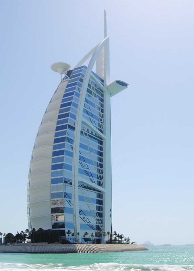 أجمل الاوقات الترفيهية الراقية في برج العرب دبي بواسطة radler1999