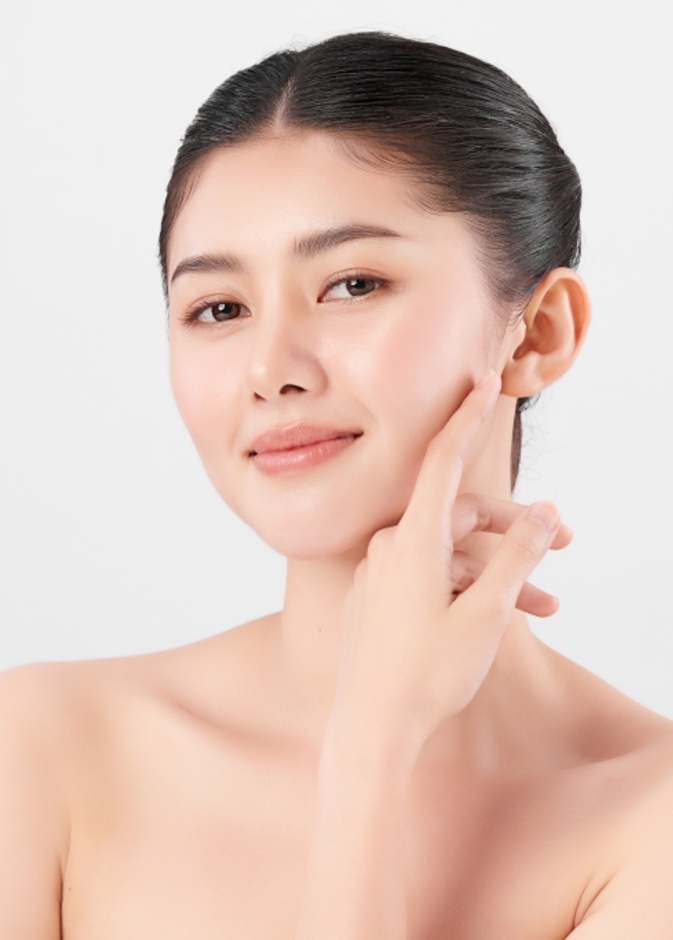 أفضل مقشرات للوجه قبل النوم وطرق استخدامه الصحيحة