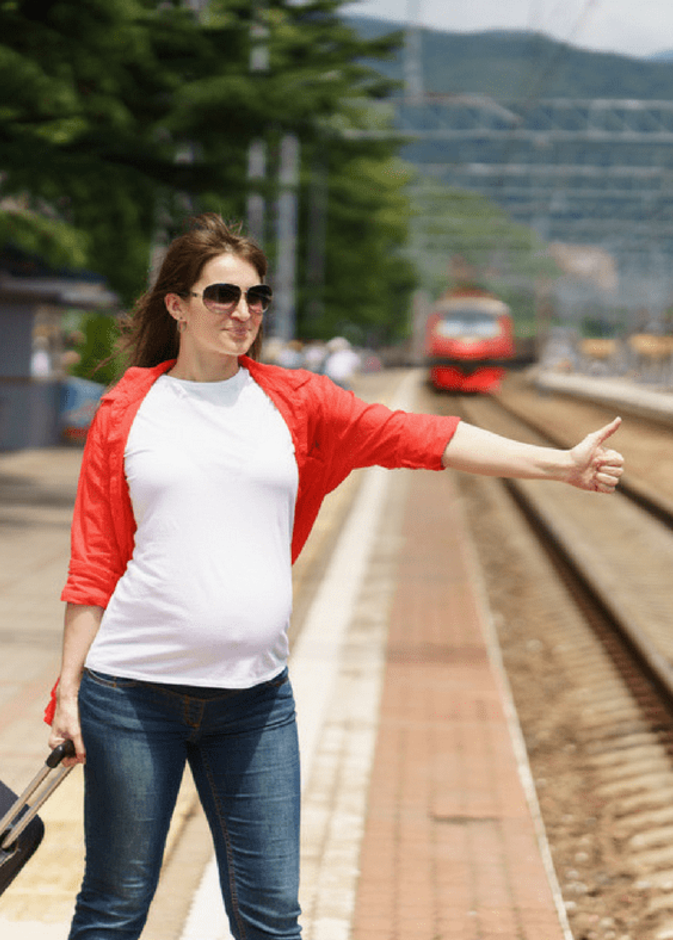 أهم الأشياء الممنوعة والمسموحة للحامل أثناء السفر