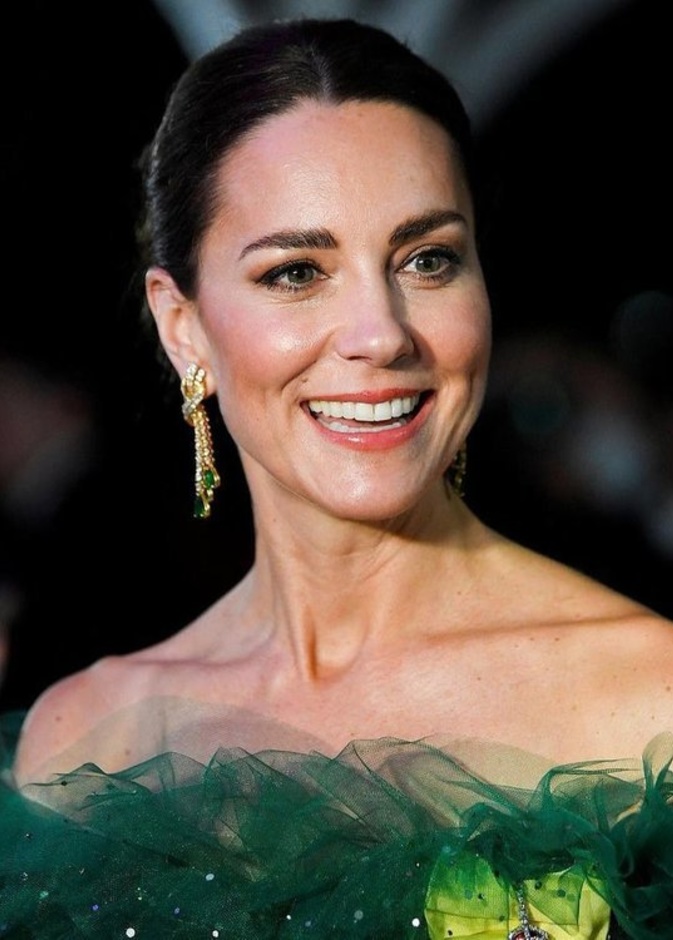  أجمل مجوهرات كيت ميدلتون في جولة الكاريبي