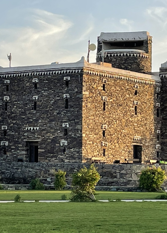 القرية التراثية بجازان وتصميم أصيل للبيوت- المصدر @FumioIwai.