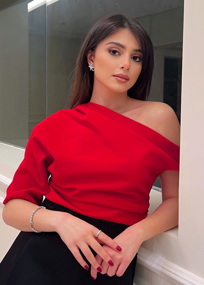 النجمة اللبنانية ماريتا الحلاني 