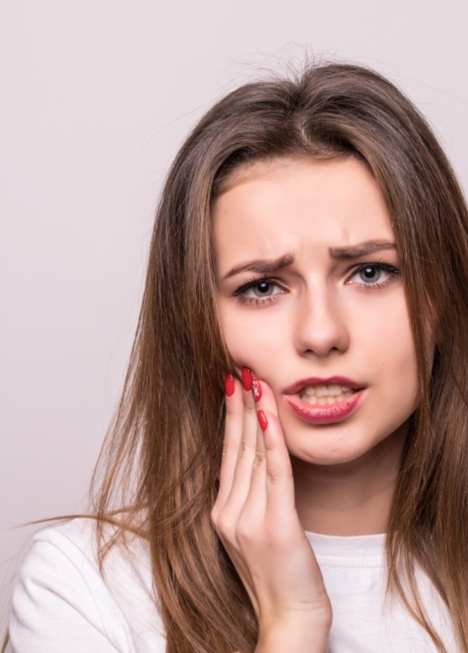 إهمال صحة الفم قد يسبب مضاعفات في القلب