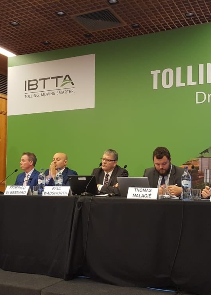 تدشين متحف للهواتف المحمولة يضم 2200 موديل