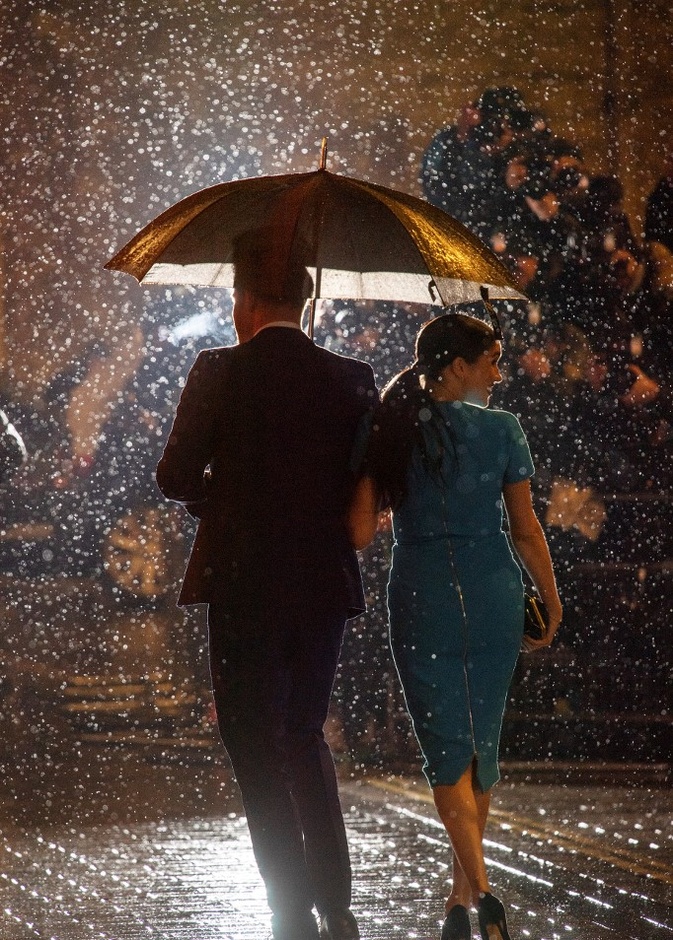 ثوب العام 2021 من نصيب ميغان ماركل فأي إطلالة جعلتها تفوز باللقب