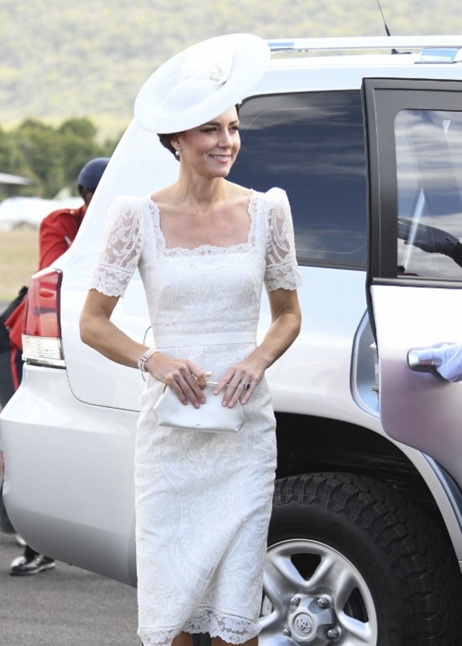 إطلالات جديدة لكيت ميدلتون تسحرنا بها من جزر البهاما  